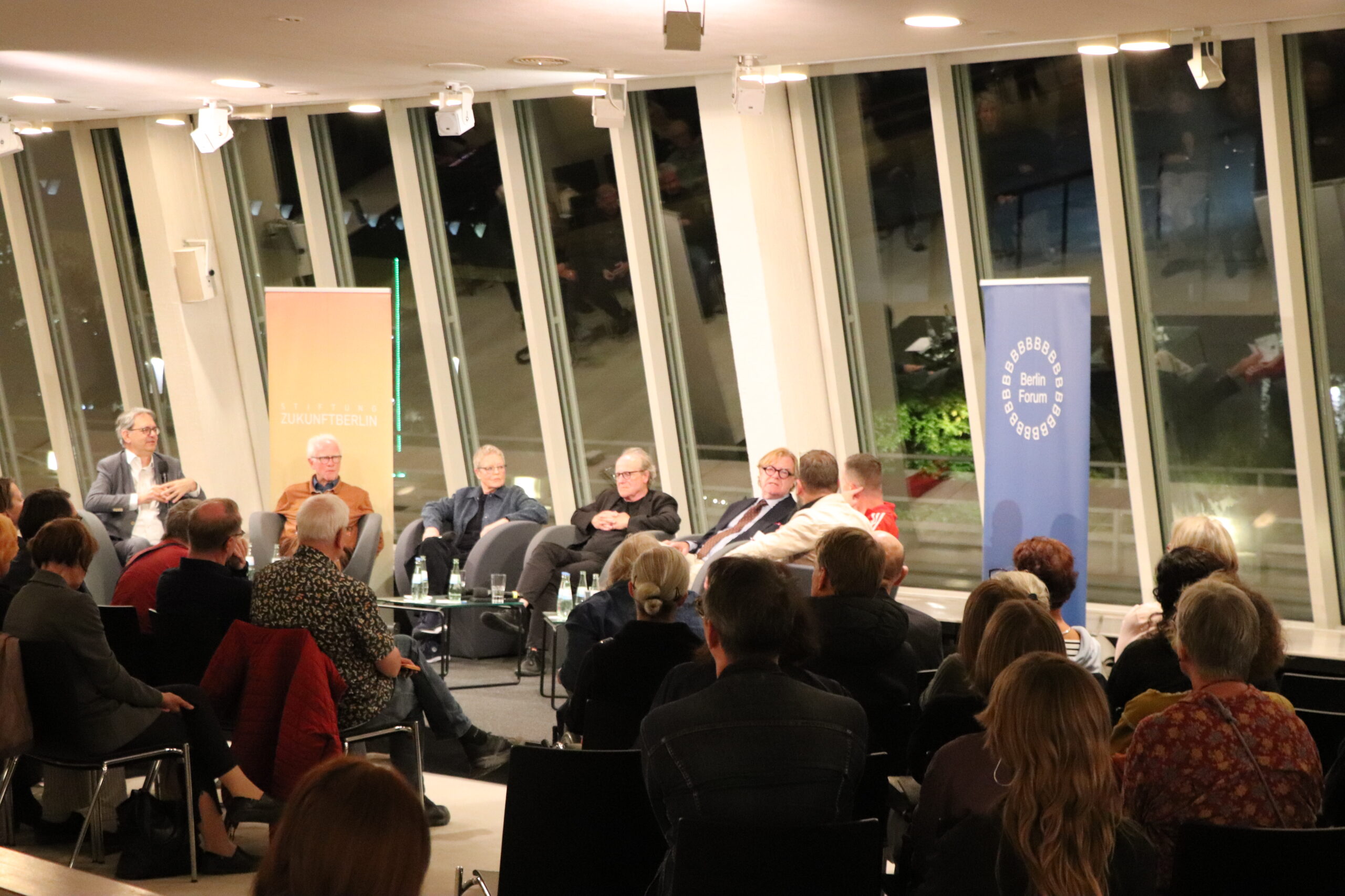Welche Kulturpolitik braucht Berlin? Der Kulturpolitische Salon der Stiftung Zukunft Berlin widmete sich ihr am 11. September 2026 im Rahmen des Berlin-Forum in der Berliner Philharmonie.